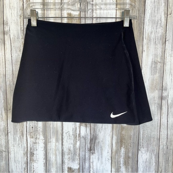Nike Pants - Nike Black Victory Mid Rise Tennis Skort
